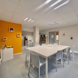 Bureau privé 36 m² 8 postes Location bureau Rue Saint-Simon Lyon 69009 - photo 5